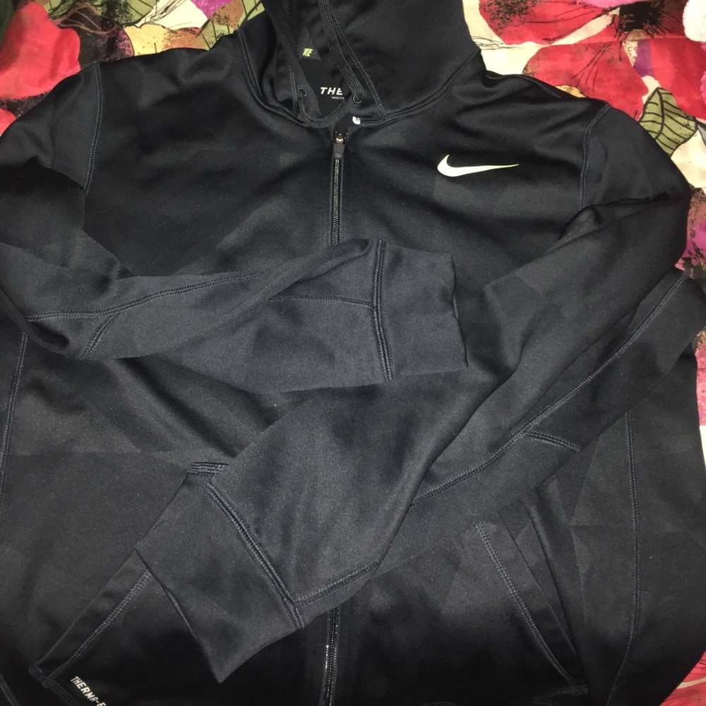 Nike Sweater